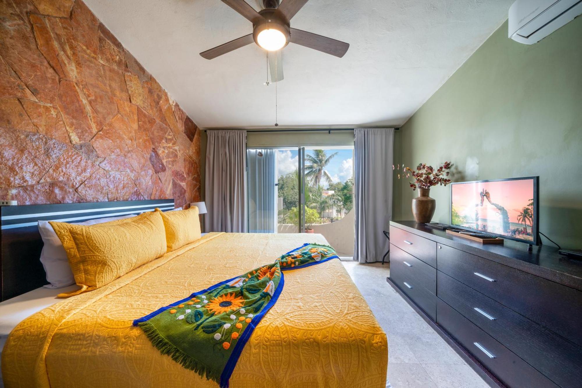 Spacious 2 Bedroom In Playacar Ii - At Rosa Blanca - Sueno * Playa del Carmen