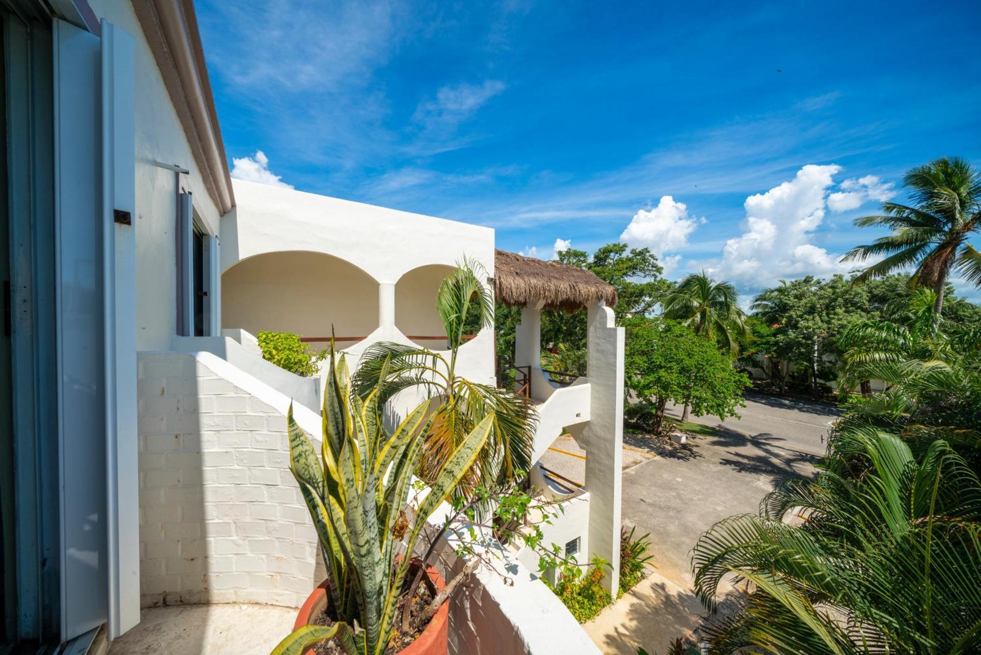 Spacious 2 Bedroom In Playacar Ii - At Rosa Blanca - Sueno Apartamento