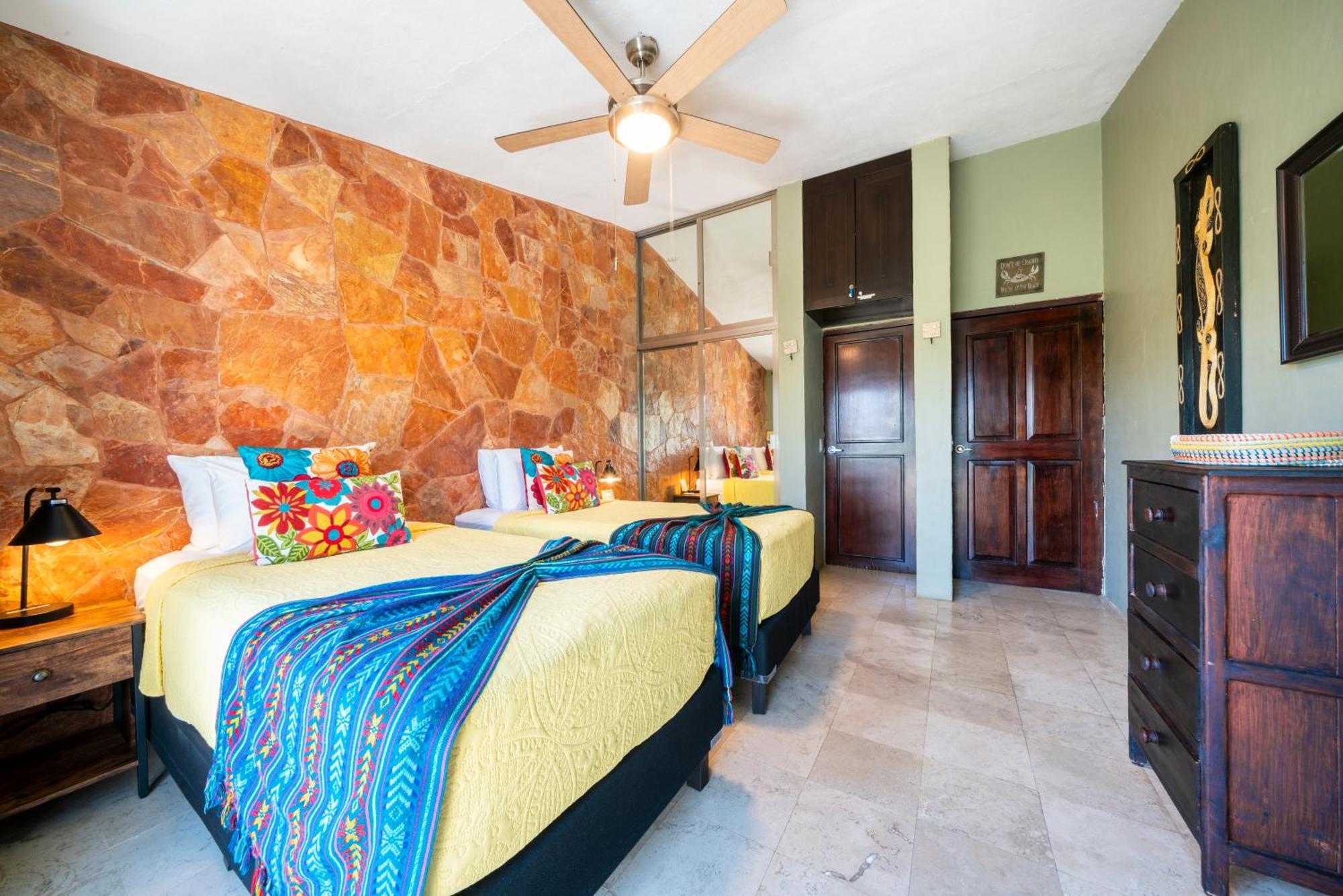 Spacious 2 Bedroom In Playacar Ii - At Rosa Blanca - Sueno *